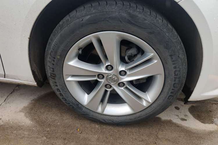 Used Buick Regal 2019 20T Elite Version China VI Standard Right Front Wheel Hub