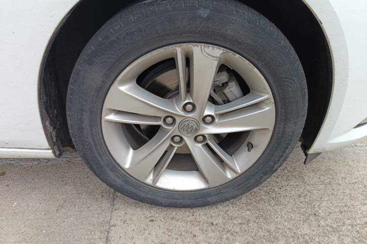 Used Buick Regal 2019 20T Elite Version China VI Standard Right Front Wheel Hub