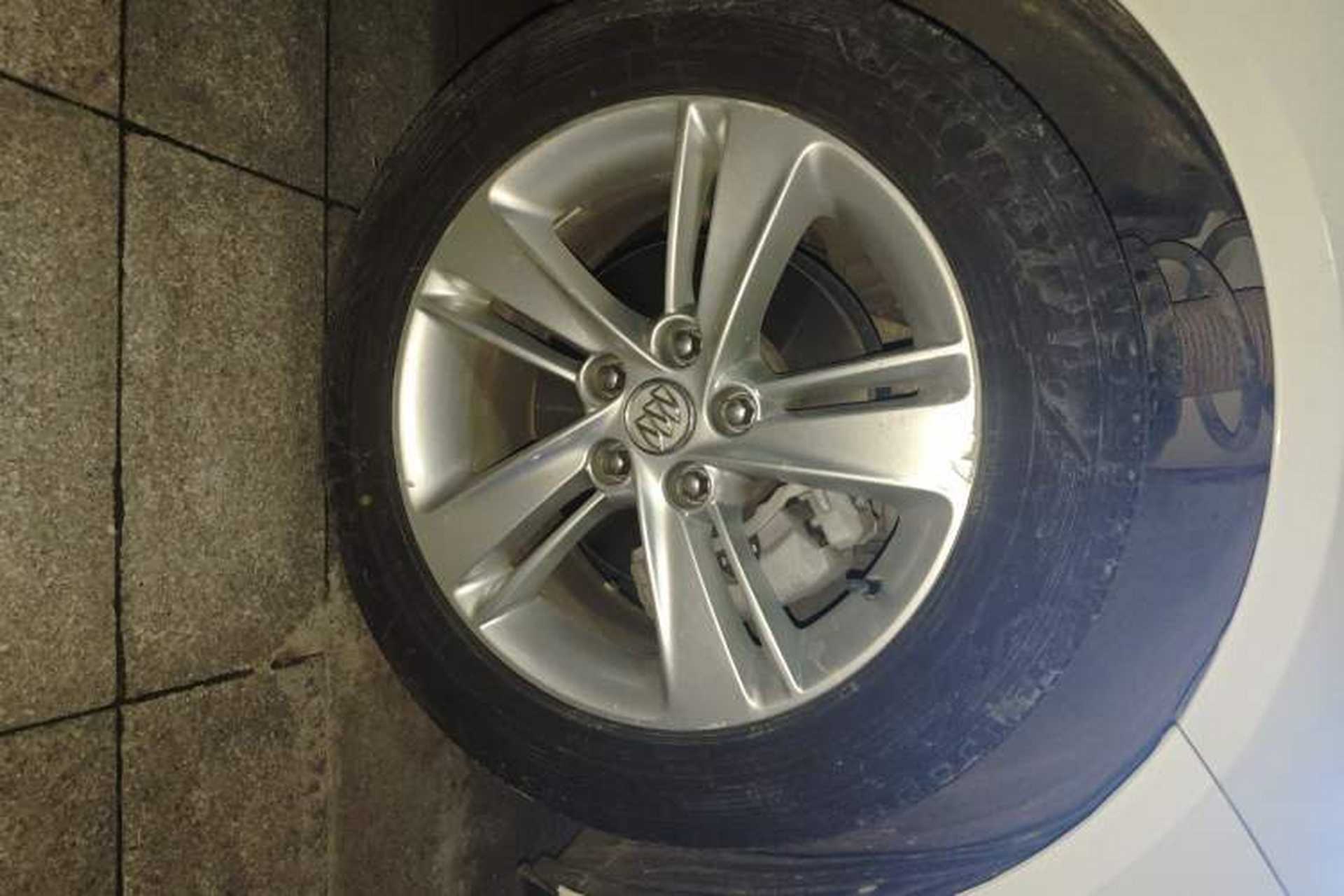 Used Buick Regal 2019 20T Elite Version China VI Standard Right Front Wheel Hub
