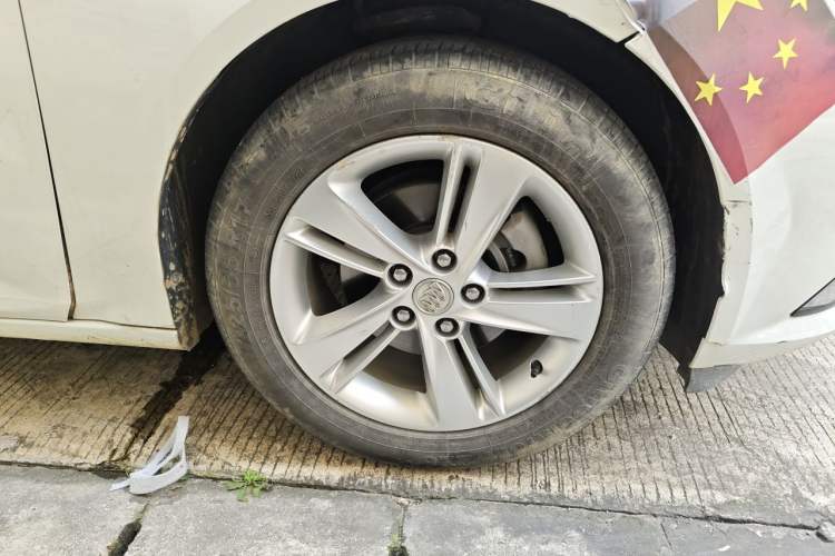 Used Buick Regal 2019 20T Elite Version China VI Standard Right Front Wheel Hub