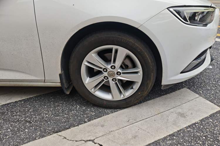 Used Buick Regal 2019 20T Elite Version China VI Standard Right Front Wheel Hub