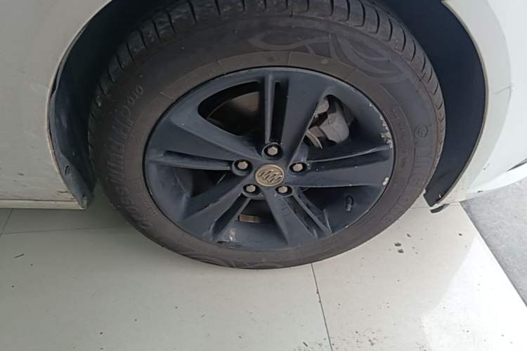 Used Buick Regal 2019 20T Elite Version China VI Standard Right Front Wheel Hub