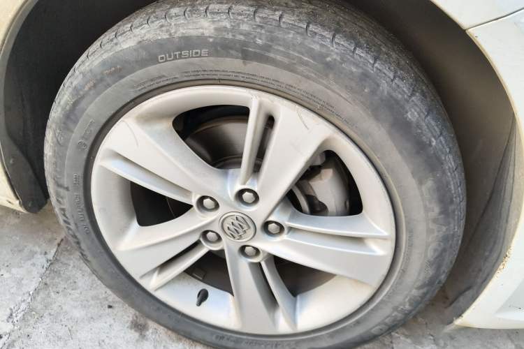 Used Buick Regal 2019 20T Elite Version China VI Standard Right Front Wheel Hub