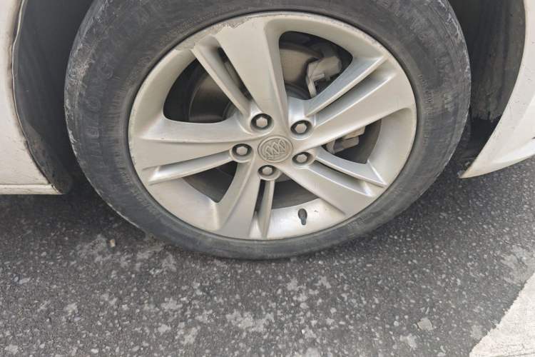 Used Buick Regal 2019 20T Elite Version China VI Standard Right Front Wheel Hub