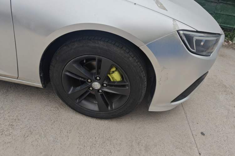 Used Buick Regal 2019 20T Elite Version China VI Standard Right Front Wheel Hub
