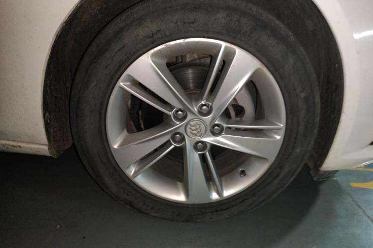 Used Buick Regal 2019 20T Elite Version China VI Standard Right Front Wheel Hub