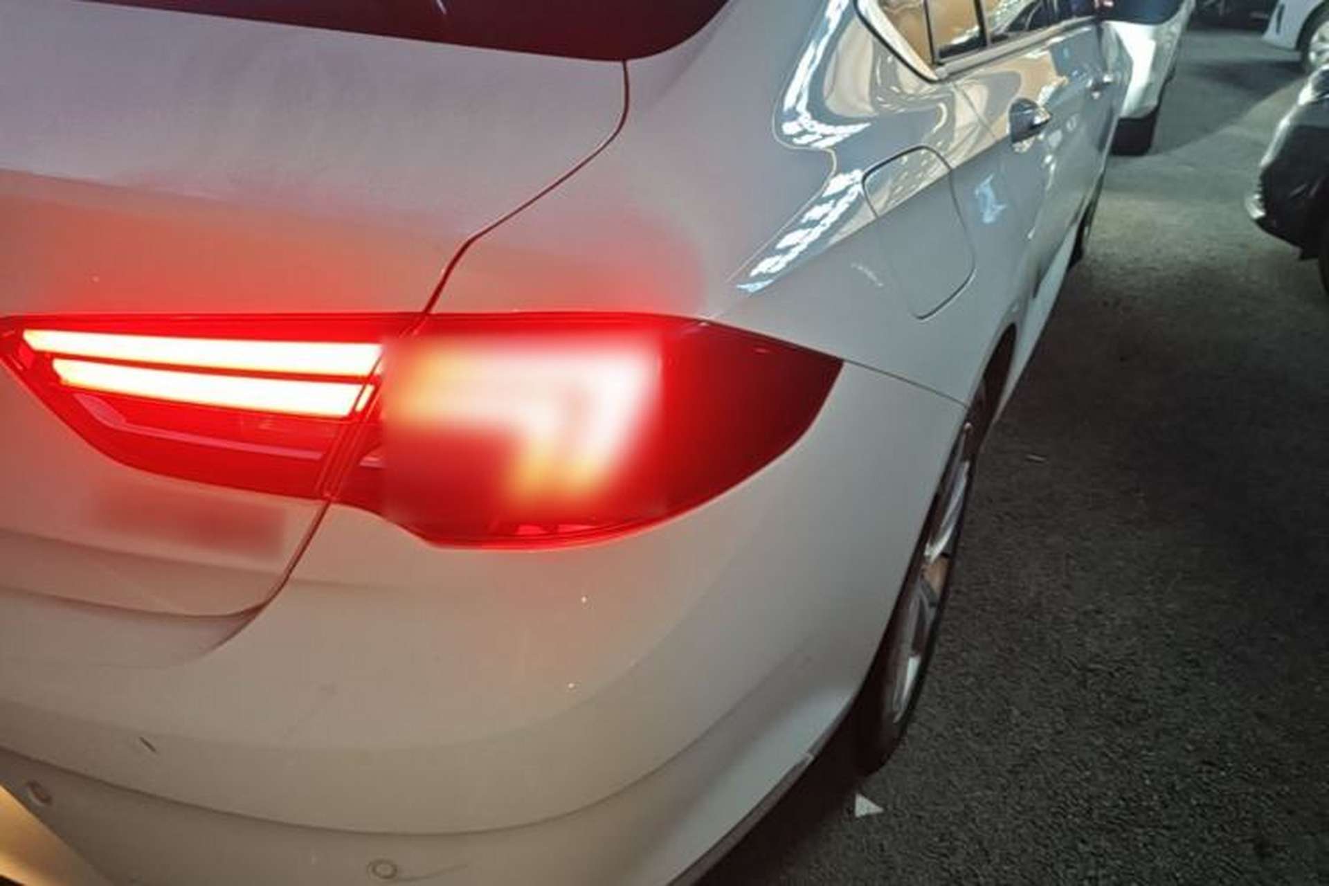 Used Buick Regal 2019 20T Luxury Model China VI Standard Right Rear Taillight