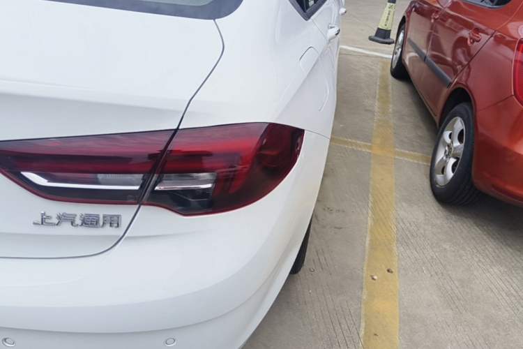 Used Buick Regal 2019 20T Elite Version China V Standard Right Rear Taillight