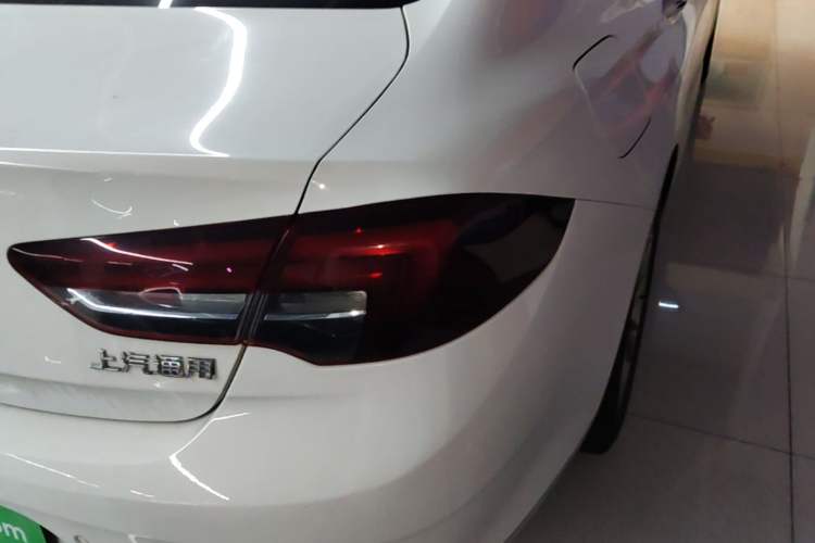 Used Buick Regal 2019 20T Elite Version China VI Standard Right Rear Taillight