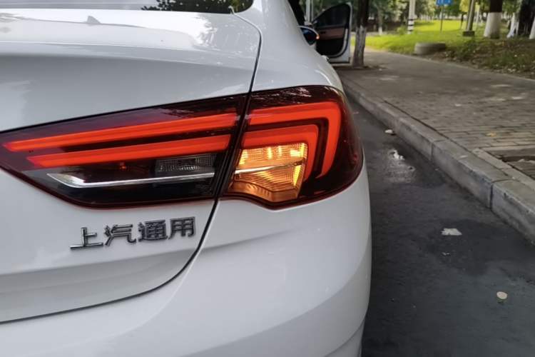 Used Buick Regal 2019 20T Elite Version China VI Standard Right Rear Taillight