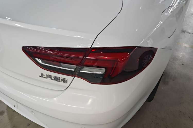 Used Buick Regal 2019 20T Elite Version China V Standard Right Rear Taillight