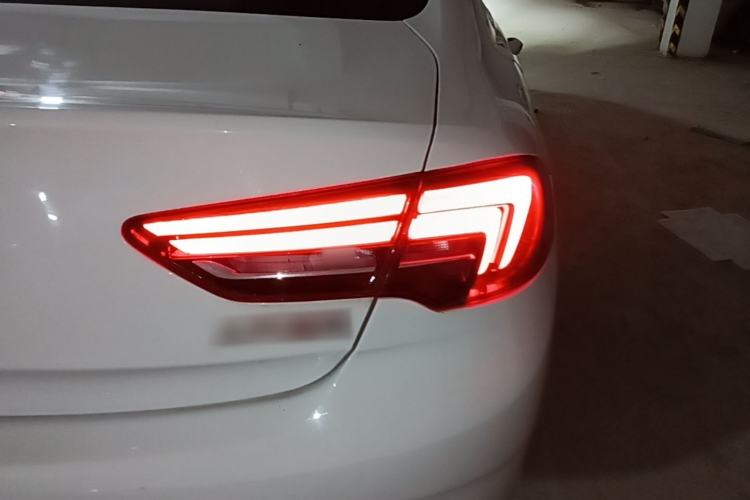 Used Buick Regal 2019 20T Elite Version China VI Standard Right Rear Taillight