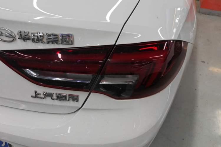 Used Buick Regal 2019 20T Elite Version China VI Standard Right Rear Taillight