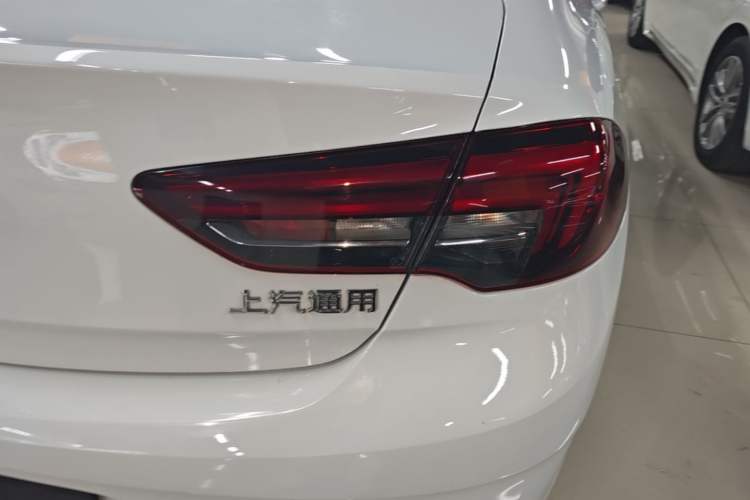 Used Buick Regal 2019 20T Elite Version China VI Standard Right Rear Taillight