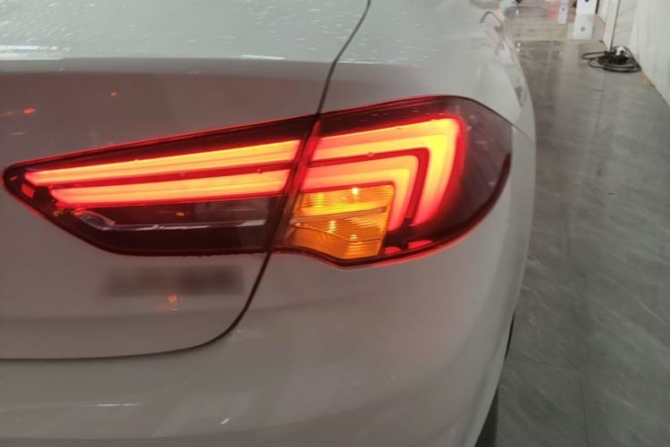 Used Buick Regal 2019 20T Elite Version China VI Standard Right Rear Taillight