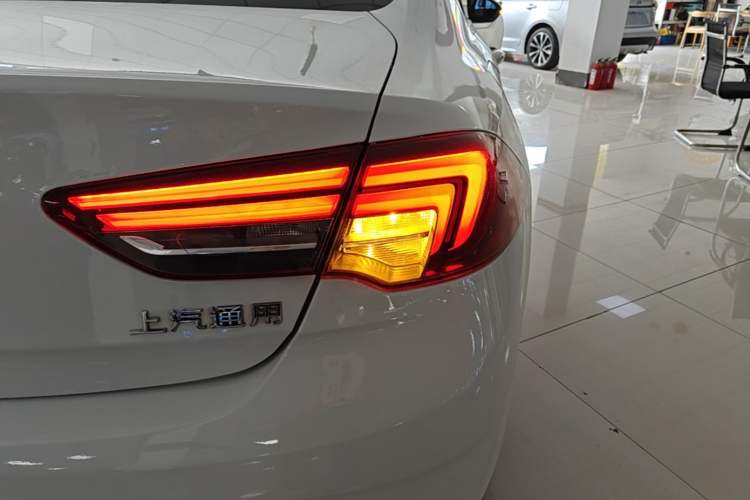 Used Buick Regal 2019 20T Elite Version China V Standard Right Rear Taillight