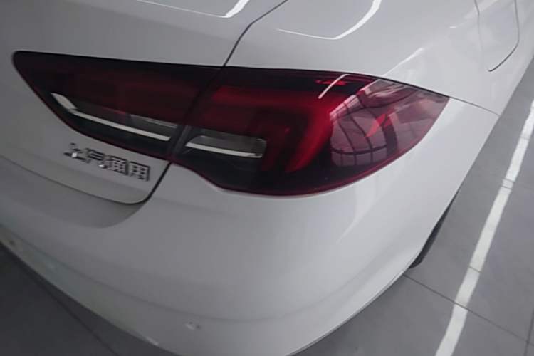 Used Buick Regal 2019 20T Elite Version China VI Standard Right Rear Taillight