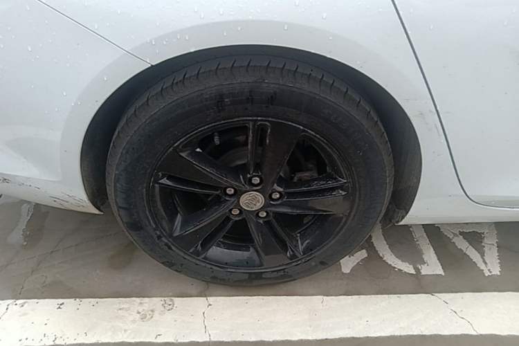 Used Buick Regal 2019 20T Elite Version China VI Standard Right Rear Wheel Hub