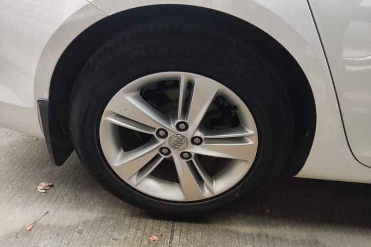Used Buick Regal 2019 20T Elite Version China VI Standard Right Rear Wheel Hub