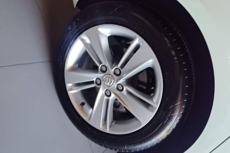 Used Buick Regal 2019 20T Elite Version China VI Standard Right Rear Wheel Hub