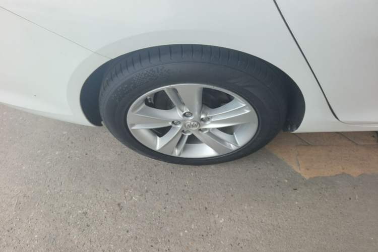 Used Buick Regal 2019 20T Elite Version China VI Standard Right Rear Wheel Hub