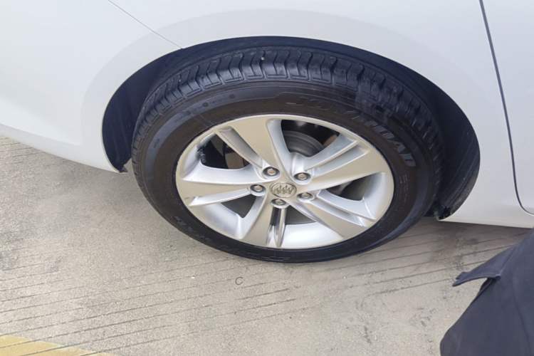 Used Buick Regal 2019 20T Elite Version China V Standard Right Rear Wheel Hub
