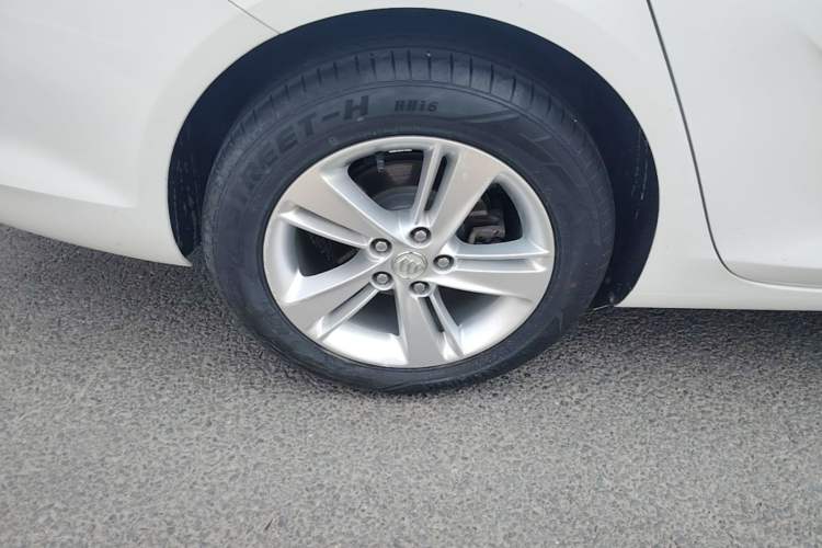 Used Buick Regal 2019 20T Elite Version China V Standard Right Rear Wheel Hub