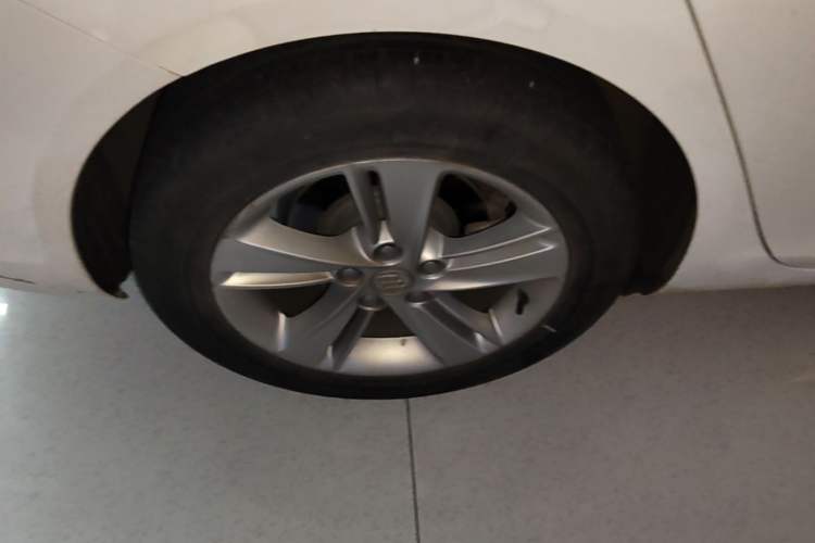 Used Buick Regal 2019 20T Elite Version China VI Standard Right Rear Wheel Hub