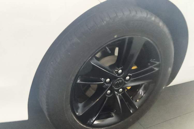 Used Buick Regal 2019 20T Elite Version China VI Standard Right Rear Wheel Hub