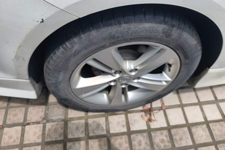 Used Buick Regal 2019 20T Elite Version China VI Standard Right Rear Wheel Hub