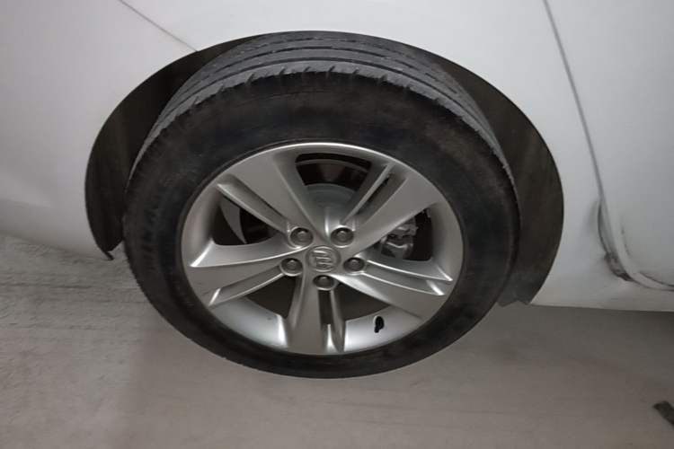 Used Buick Regal 2019 20T Elite Version China VI Standard Right Rear Wheel Hub