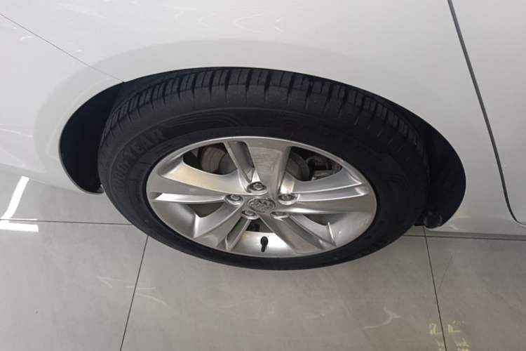Used Buick Regal 2019 20T Elite Version China VI Standard Right Rear Wheel Hub