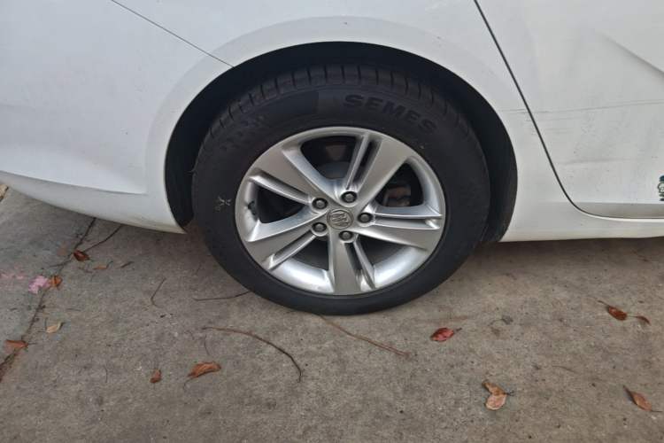 Used Buick Regal 2019 20T Elite Version China VI Standard Right Rear Wheel Hub