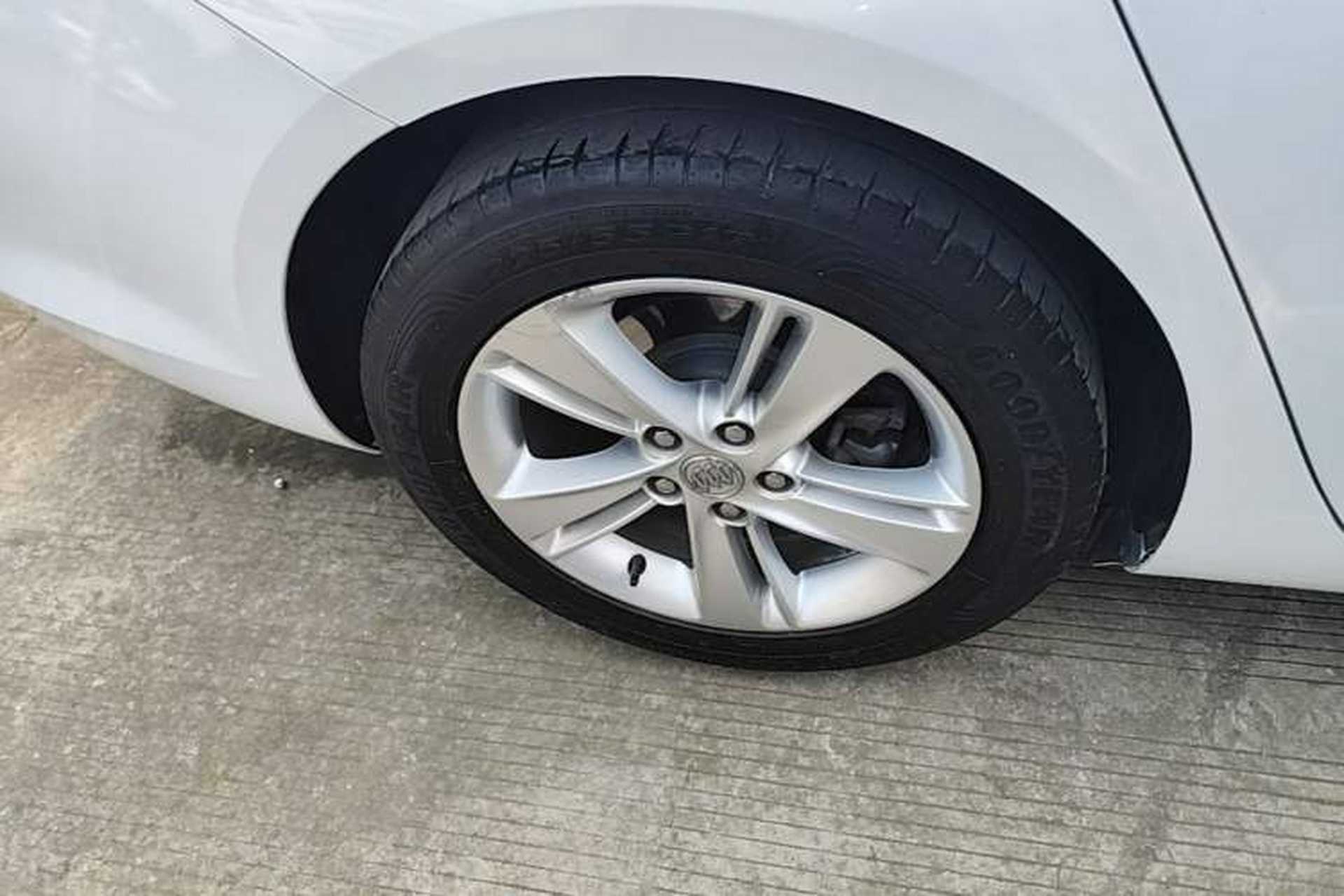 Used Buick Regal 2019 20T Elite Version China VI Standard Right Rear Wheel Hub
