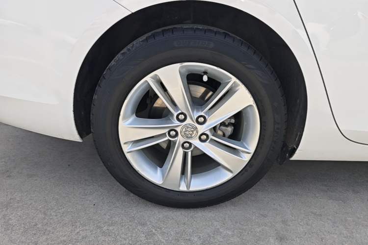 Used Buick Regal 2019 20T Elite Version China VI Standard Right Rear Wheel Hub