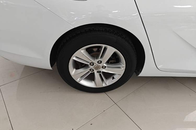 Used Buick Regal 2019 20T Elite Version China V Standard Right Rear Wheel Hub