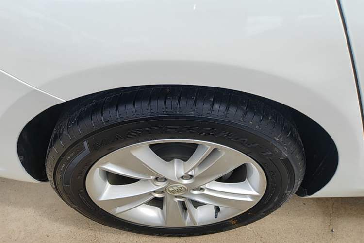 Used Buick Regal 2019 20T Elite Version China VI Standard Right Rear Wheel Hub