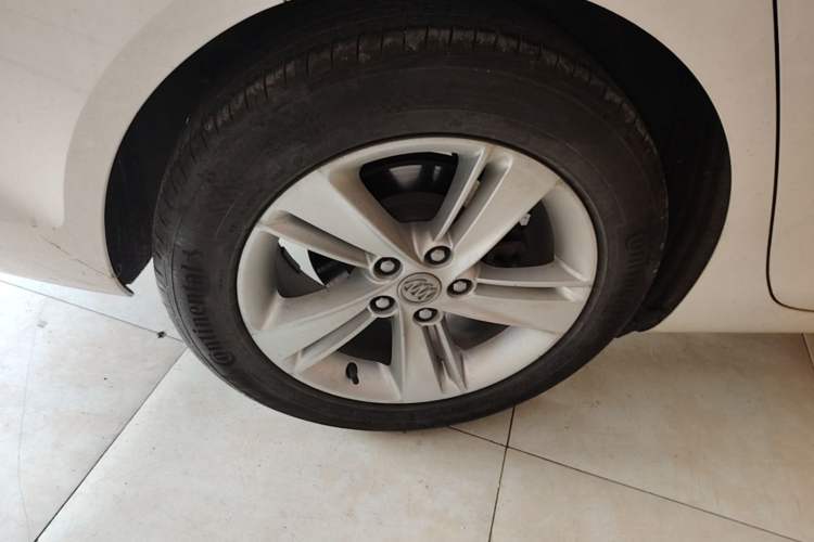 Used Buick Regal 2019 20T Luxury Model China VI Standard Right Rear Wheel Hub