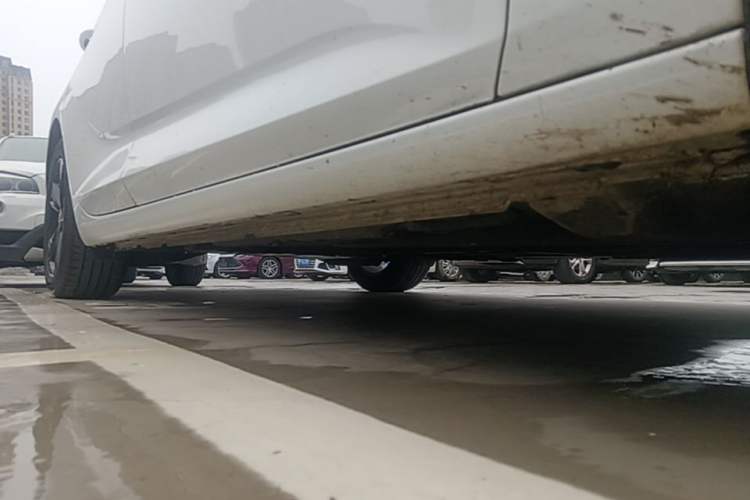 Used Buick Regal 2019 20T Elite Version China VI Standard Right Side Sill