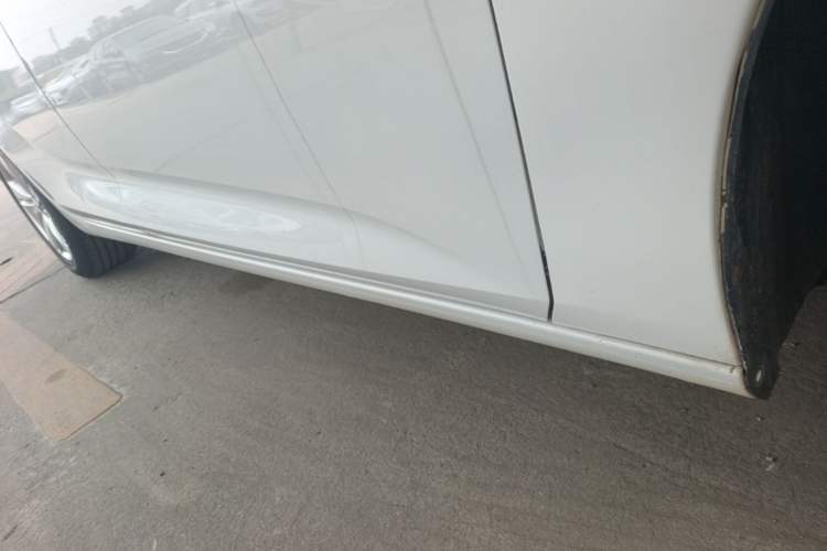 Used Buick Regal 2019 20T Elite Version China VI Standard Right Side Sill