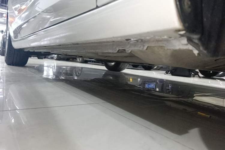 Used Buick Regal 2019 20T Elite Version China VI Standard Right Side Sill