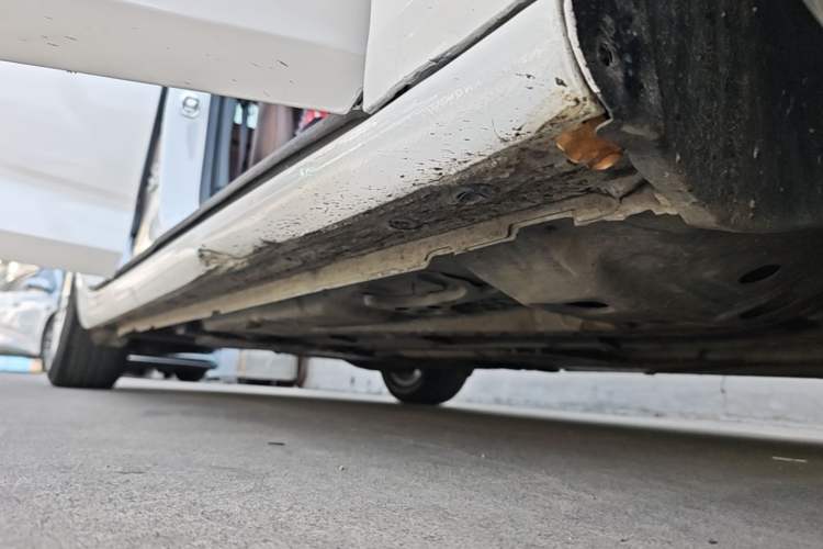 Used Buick Regal 2019 20T Elite Version China VI Standard Right Side Sill