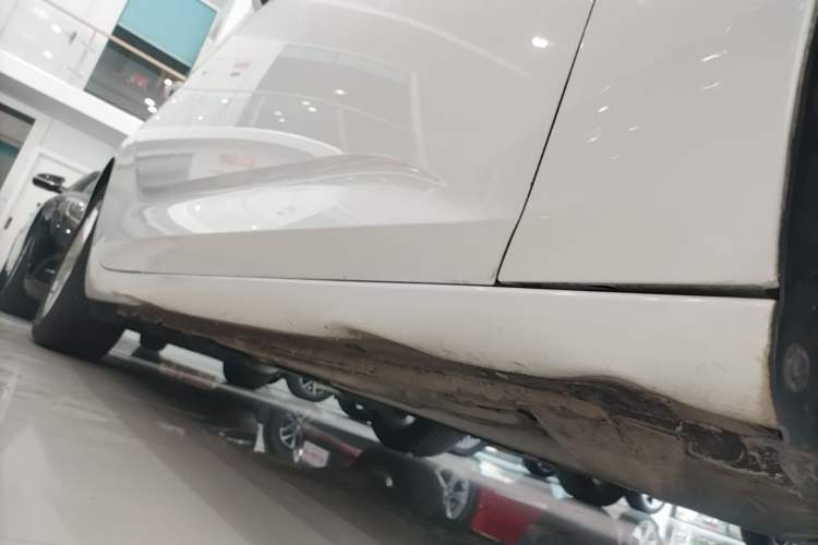 Used Buick Regal 2019 20T Elite Version China VI Standard Right Side Sill