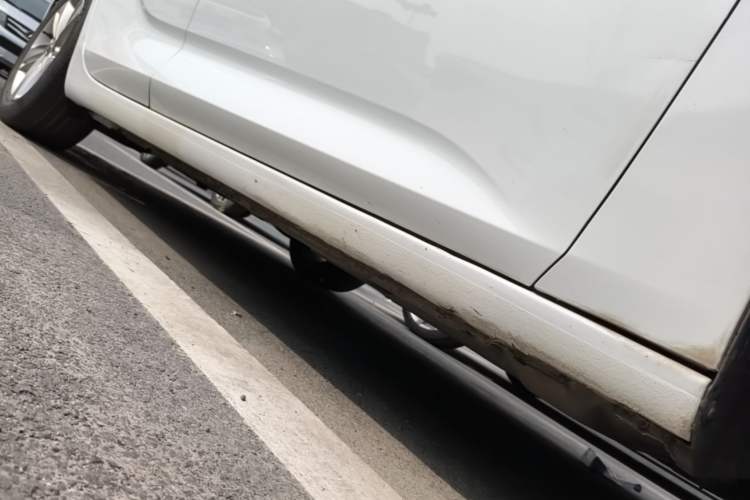 Used Buick Regal 2019 20T Elite Version China VI Standard Right Side Sill