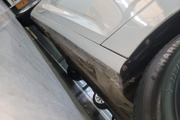 Used Buick Regal 2019 20T Elite Version China VI Standard Right Side Sill