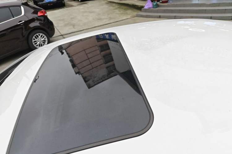 Used Buick Regal 2019 20T Elite Version China VI Standard Roof