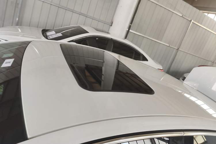Used Buick Regal 2019 20T Elite Version China VI Standard Roof