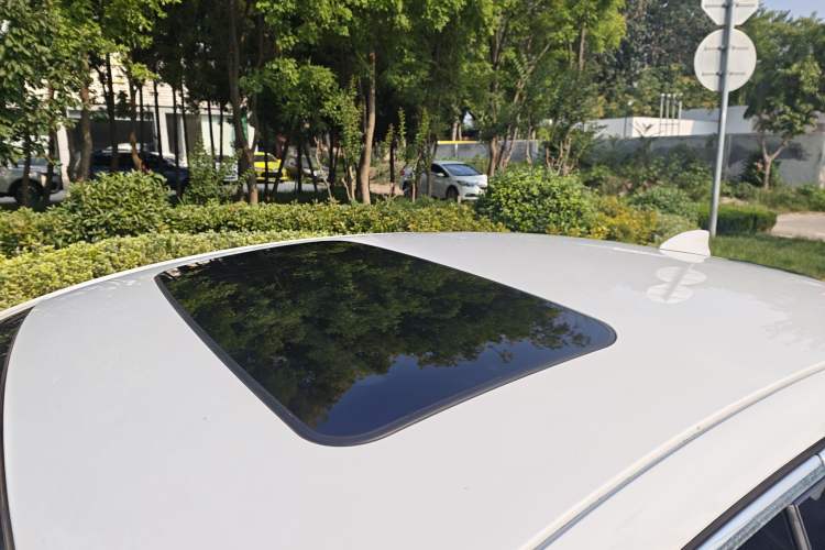 Used Buick Regal 2019 20T Luxury Model China VI Standard Roof