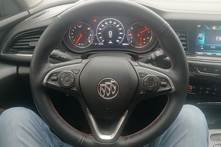 Used Buick Regal 2019 20T Elite Version China VI Standard Steering Wheel