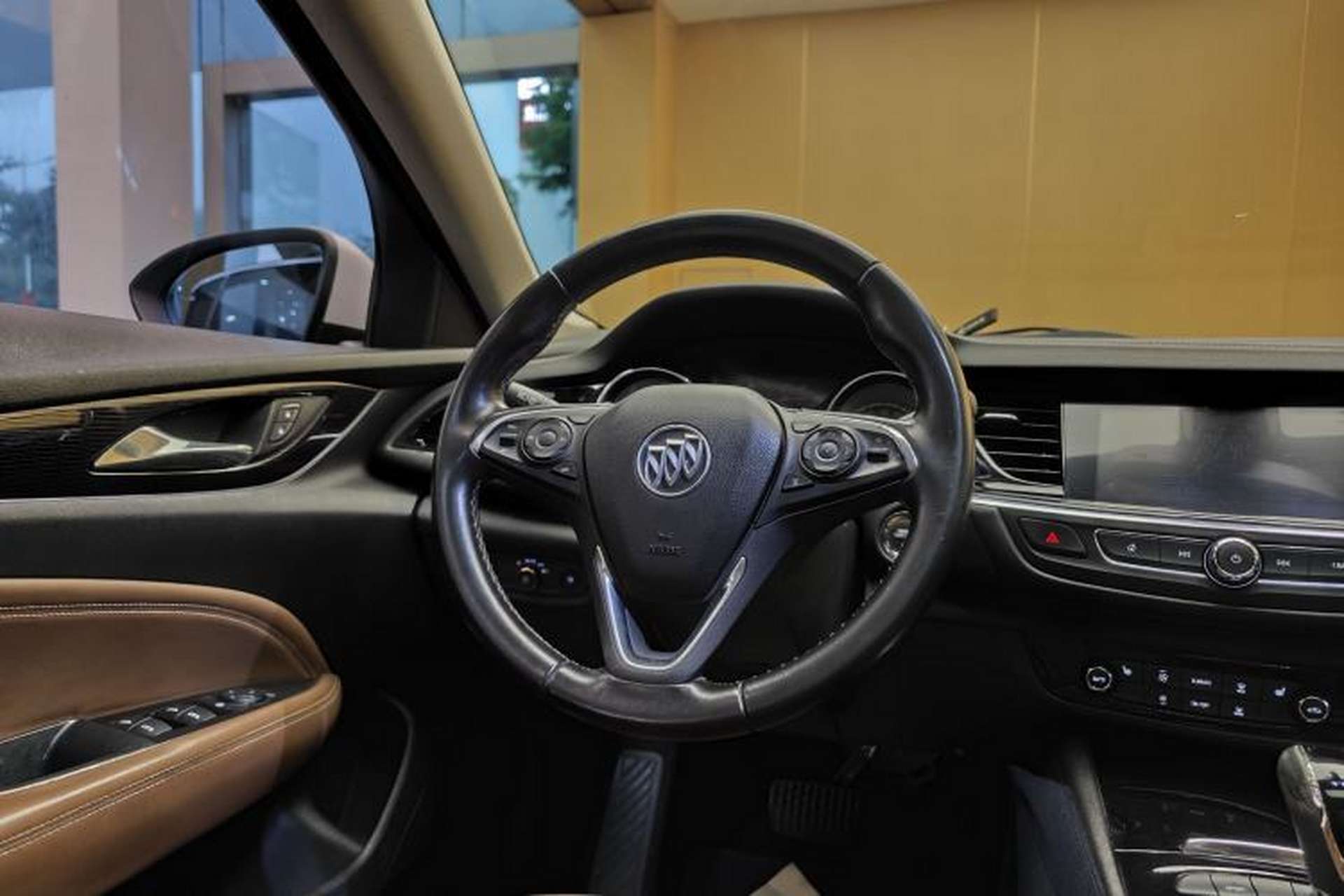 Used Buick Regal 2019 20T Luxury Model China VI Standard Steering Wheel